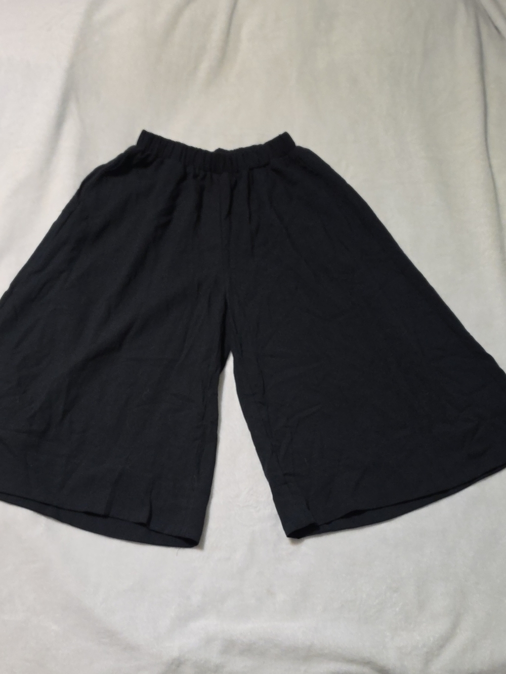 New HALARA Women's Wide-Leg Black Shorts